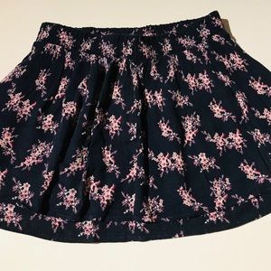 Skirt with flowers